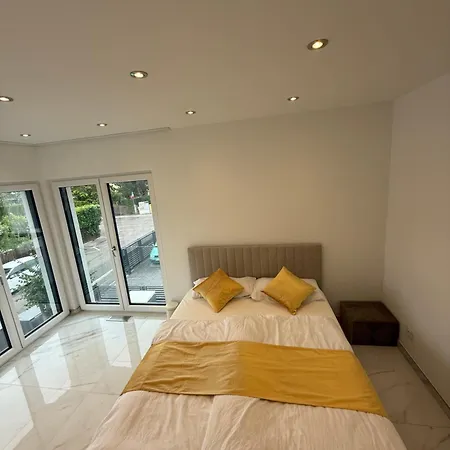 Luxury Munich Appartement Neubiberg